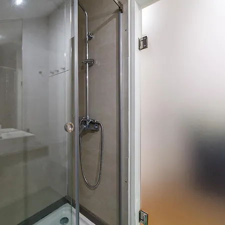 Besmart Suites With Private Wc By Home Sweet Home Aveiro Gæstehus Aveiro