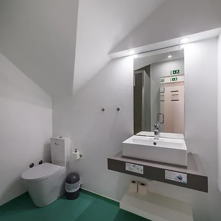 Besmart Suites With Private Wc By Home Sweet Home Aveiro Gasthof Aveiro
