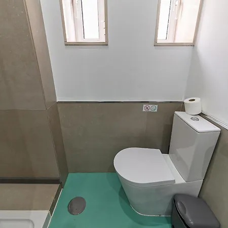 Besmart With Private Wc By Sweet Aveiro