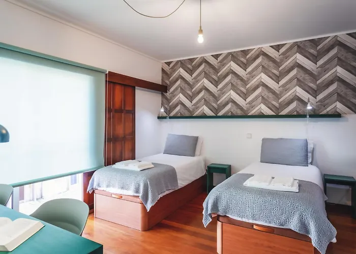 Besmart By Sweet בית הארחה אבאירו