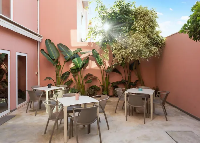 Besmart By Sweet בית הארחה